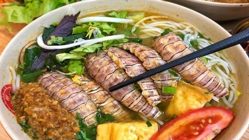 Khám phá Hòn Gai – Bình yên nơi đất mỏ Quảng Ninh