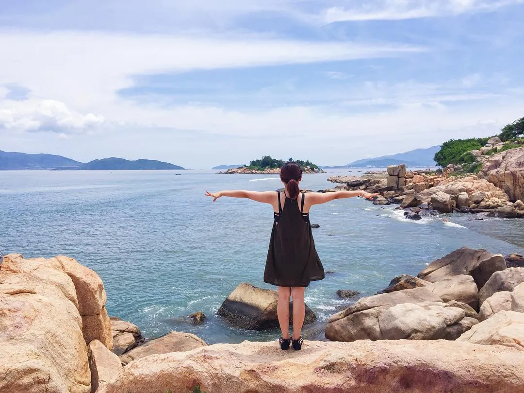 Khám phá review chi tiết từ A – Z: Hòn Chồng Nha Trang