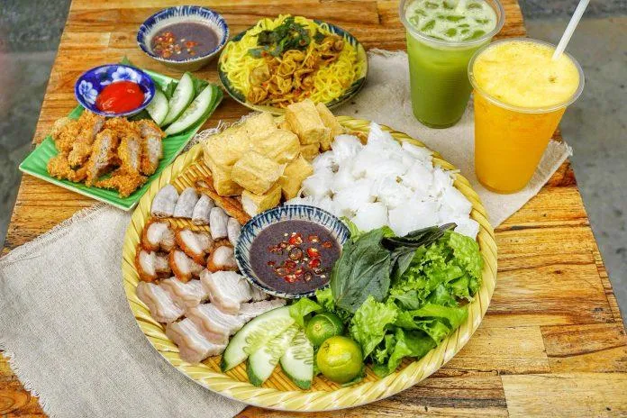 Lên kèo thử ngay 12 quán bún đậu mắm tôm tại Đà Nẵng ngon “nhức nách”!