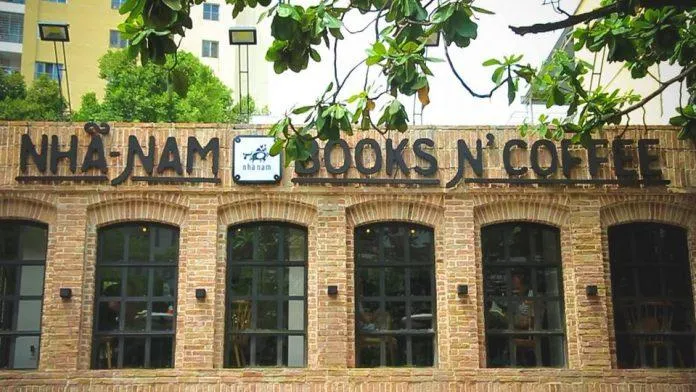Nhã Nam Book N’ Coffee: Quán cà phê sách yên ả giữa Sài Gòn nhộn nhịp