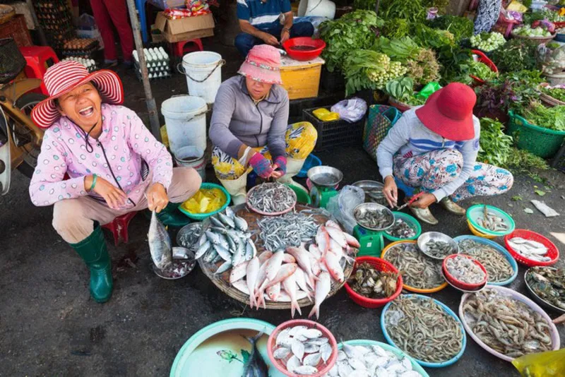 Nha Trang – Thành phố du lịch biển và những cánh én