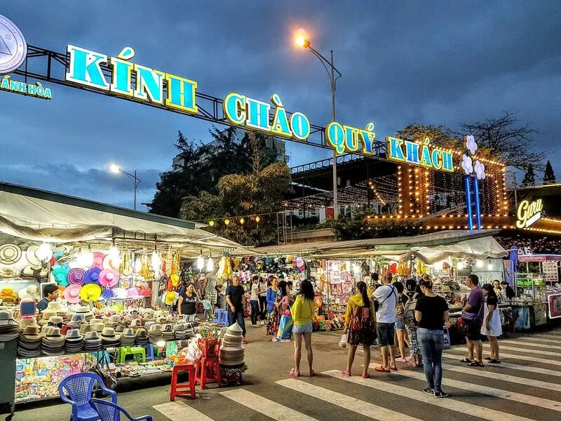 Nha Trang – Thành phố du lịch biển và những cánh én