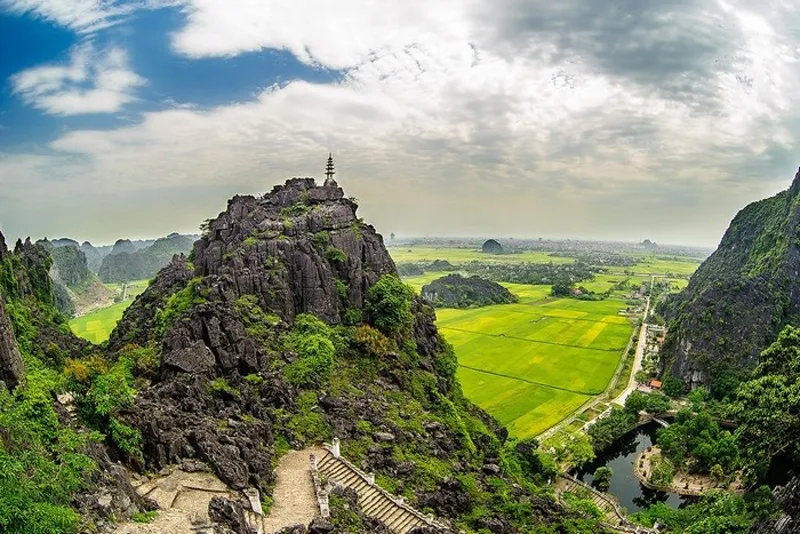 Ninh Bình Tháng 6 – Khám Phá Mùa Hè Đất Cố Đô