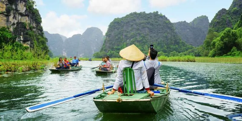 Ninh Bình – Vùng đất tuyệt đẹp của Việt Nam nhất định phải đến