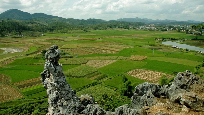 Review Núi Tô Thị – Chiêm ngưỡng bức tranh thiên nhiên tạo hóa tuyệt đẹp