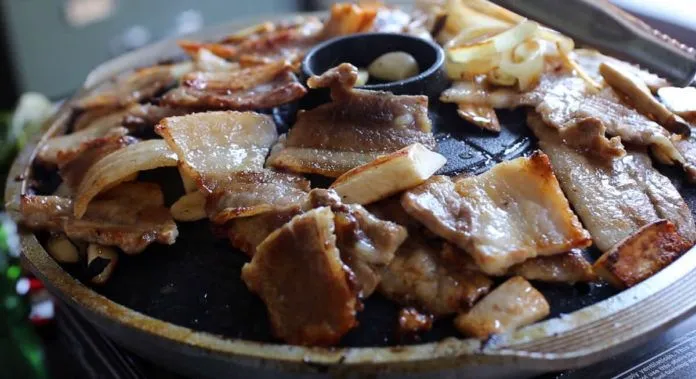 Samgyeopsal: “ngôi sao” ẩm thực bình dân Hàn Quốc