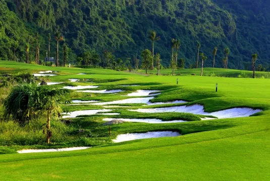 Sân golf Kim Bảng – Sân chơi hoàn hảo cho hội golfer