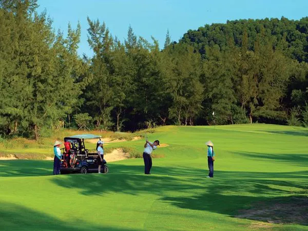 Sân golf Kim Bảng – Sân chơi hoàn hảo cho hội golfer