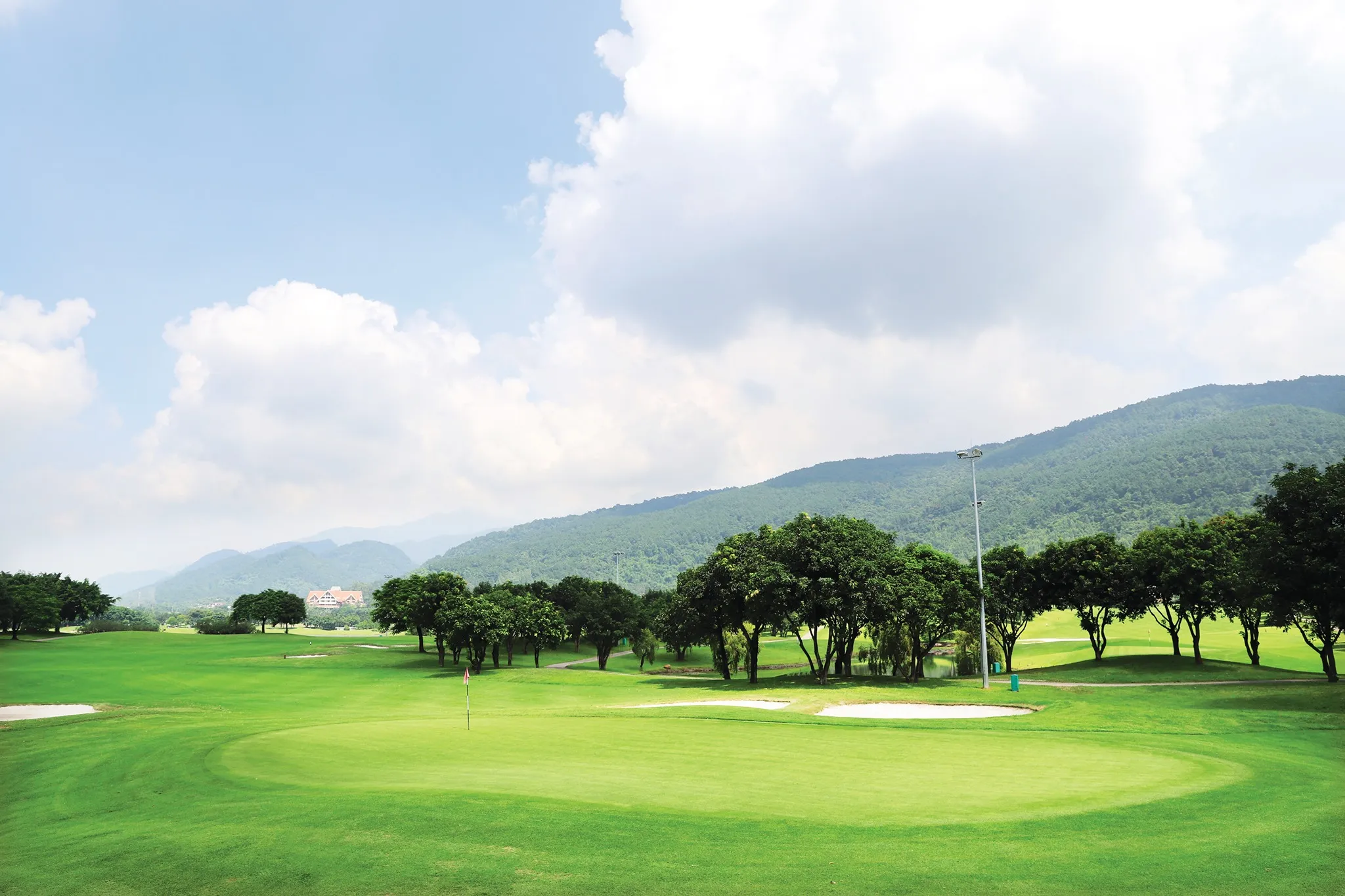 Sân golf Tam Đảo – Nơi thách thức golfer chuyên nghiệp