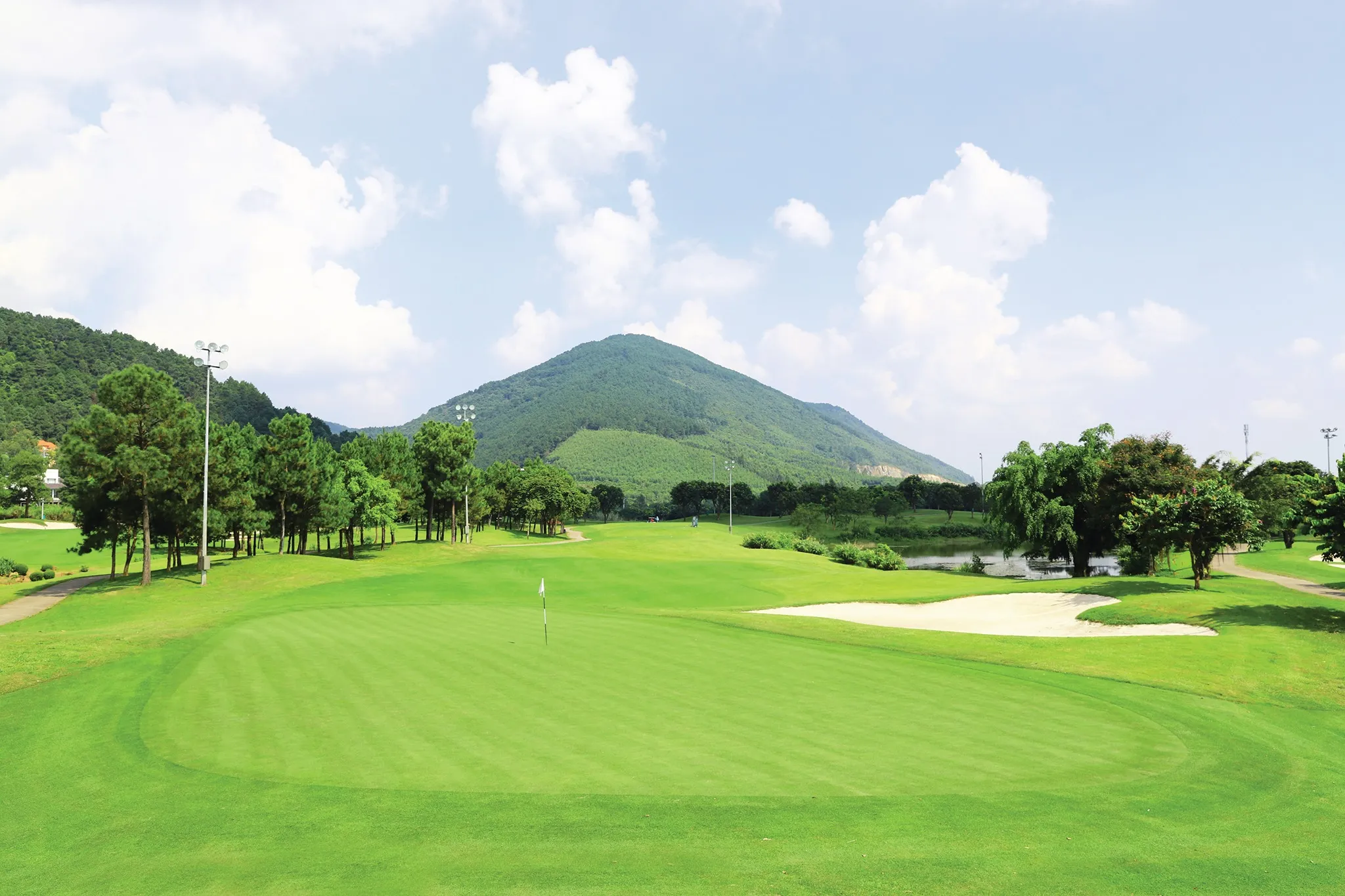 Sân golf Tam Đảo – Nơi thách thức golfer chuyên nghiệp