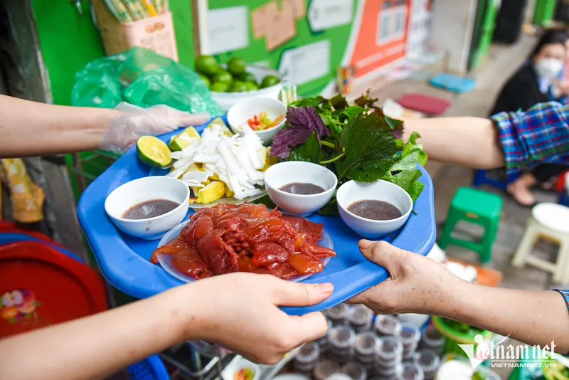 Sứa đỏ Hải Phòng – Món ăn kén khách nhưng lại cực kỳ đặc biệt