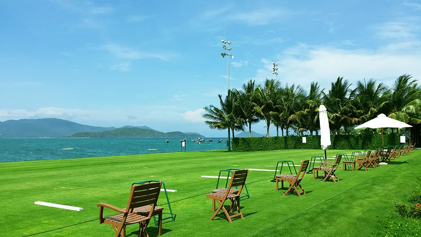 Tất tần tật thông tin sân golf Diamond Bay Nha Trang