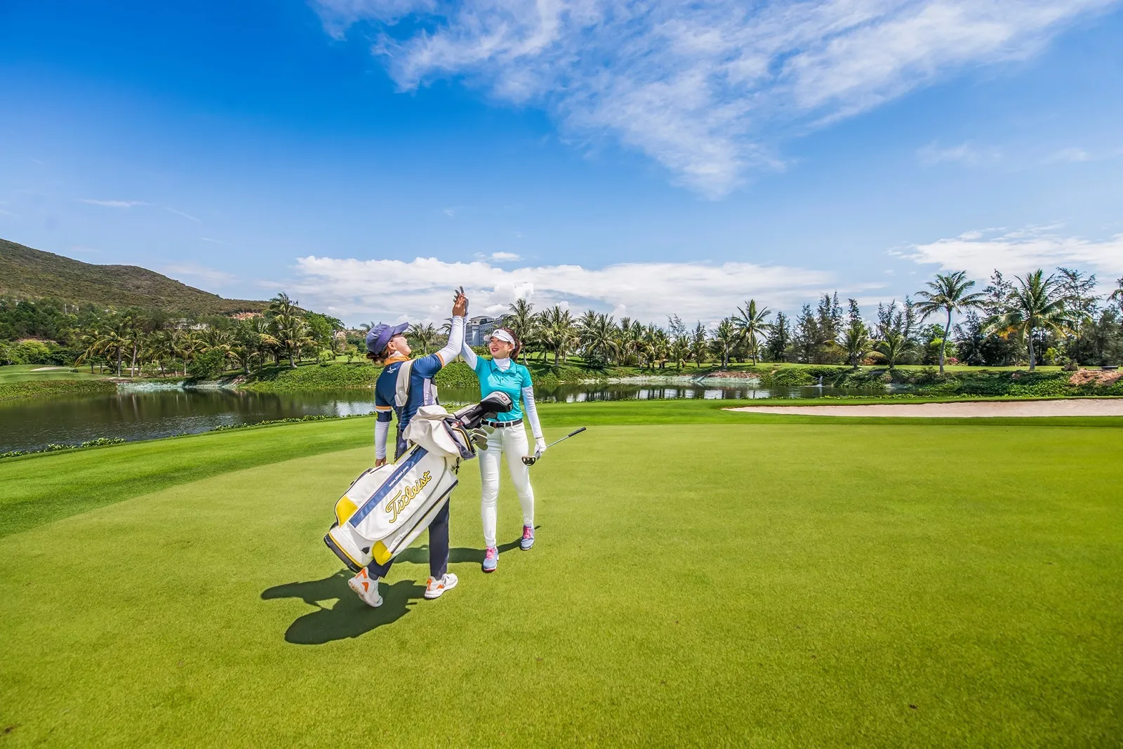 Tất tần tật thông tin sân golf Diamond Bay Nha Trang