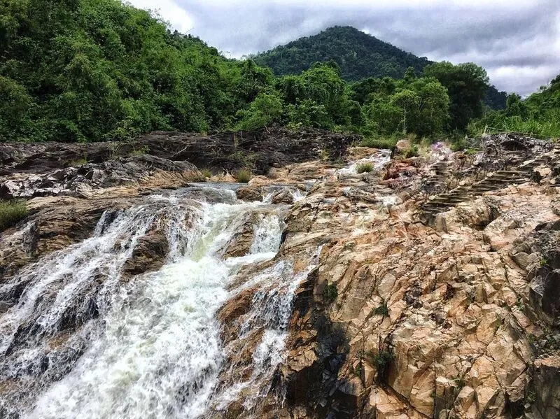 Thác Yang Bay – Vẻ đẹp hoang sơ, hùng vĩ của đại ngàn