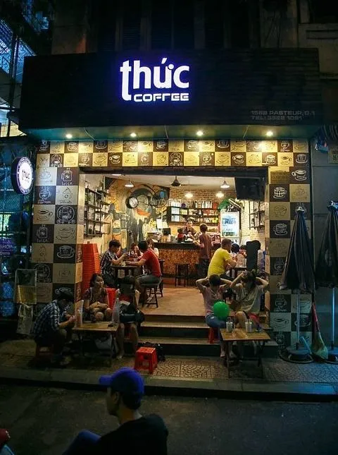 Thức thâu đêm cùng những quán cà phê ở Sài Gòn