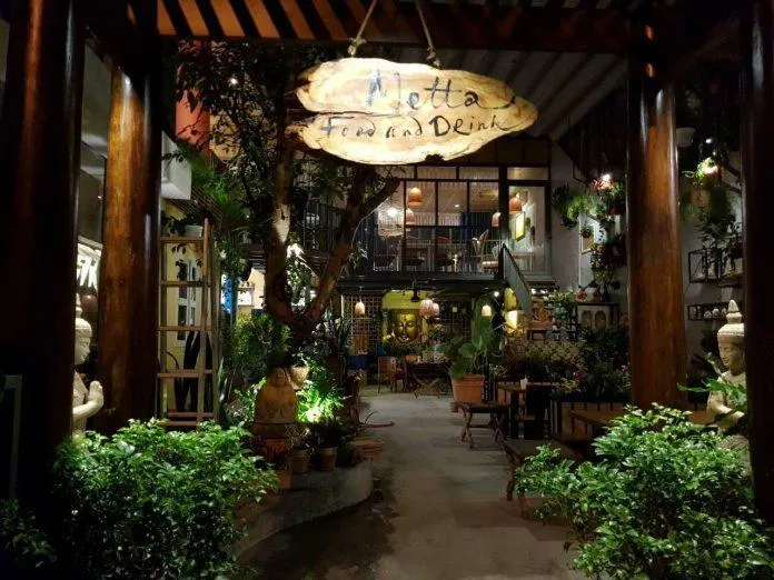 Tìm kiếm sự thanh tịnh với 7 quán chay Sài Gòn ngon, views đẹp nổi tiếng