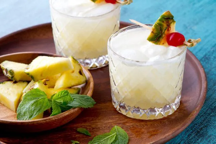 Tổng hợp 5 loại cocktail phù hợp cho phái nữ khi đi bar