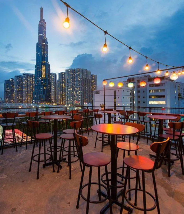 Tổng hợp 7 quán cà phê Rooftop view ngắm thành phố cho bạn chill cùng hội bạn cuối tuần