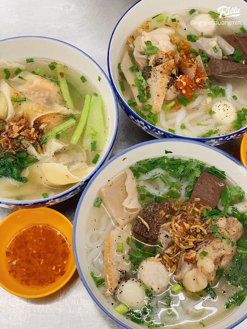 Tổng hợp top 14 quán bánh canh giò heo được yêu thích ở Sài Gòn