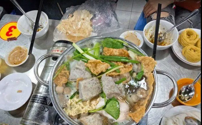 Top 10 quán lẩu bò ngon – bổ – rẻ nhất ở Sài Gòn!