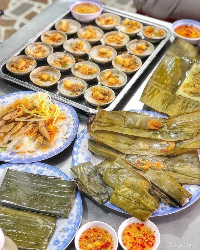 TOP 10 tiệm bánh bèo chén ngon “ngất ngây” ở xứ Huế