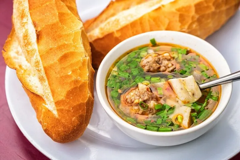 Top 11 quán bánh mì xíu mại Đà Lạt thơm ngon chuẩn vị