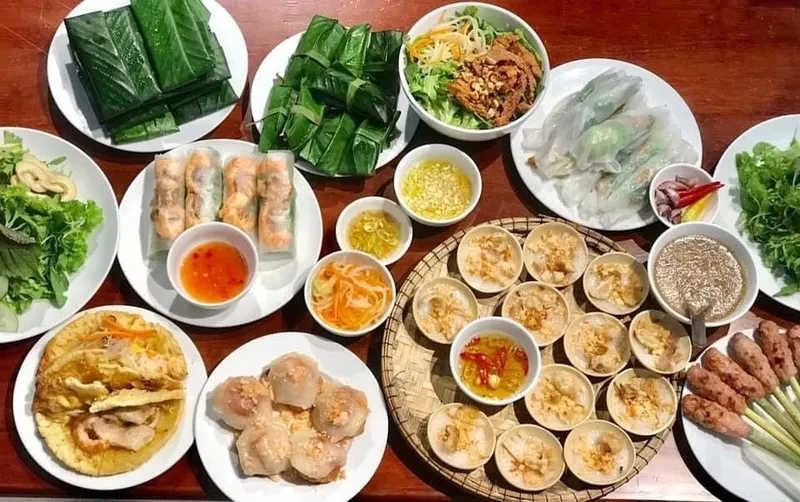 Top 15 quán ăn vặt Huế ngon ngất ngây giá bình dân