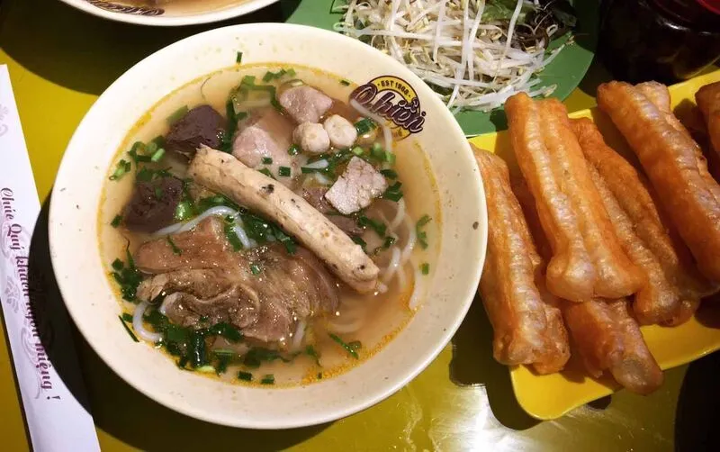  Top 15 quán bún bò Huế cực gây nghiện ở Hà Nội 