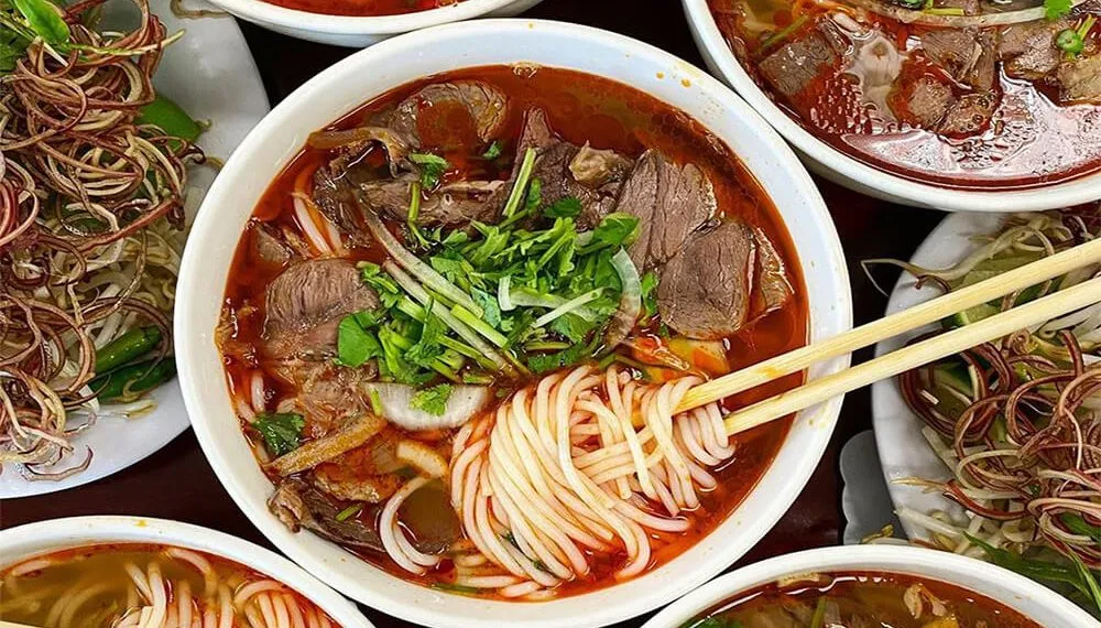 Top 16 quán bún bò Đà Lạt ngon và đắt khách nhất