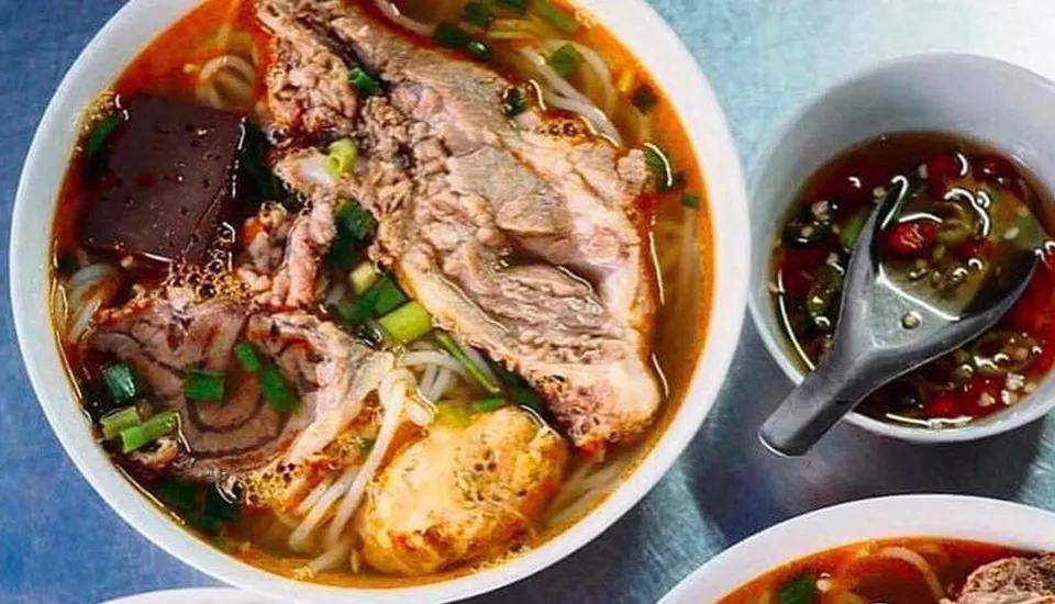 Top 16 quán bún bò Đà Lạt ngon và đắt khách nhất