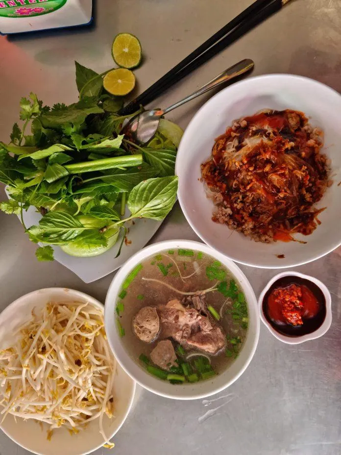 Top 20 quán ăn ngon ở Đắk Lắk: Thưởng thức ẩm thực phố núi đúng chất tại “thủ phủ cà phê”