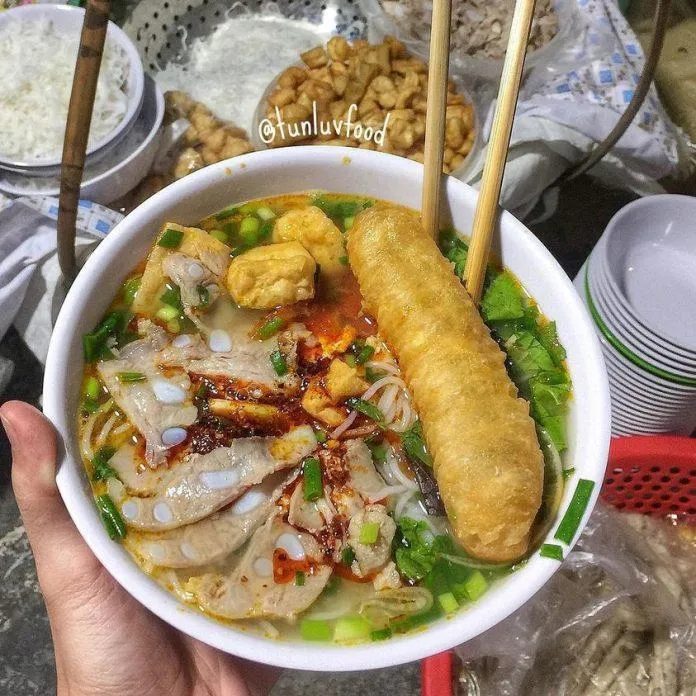 TOP 5 quán bún riêu ngon tại Hà Nội bán đêm cho dân chơi hệ “ăn khuya”