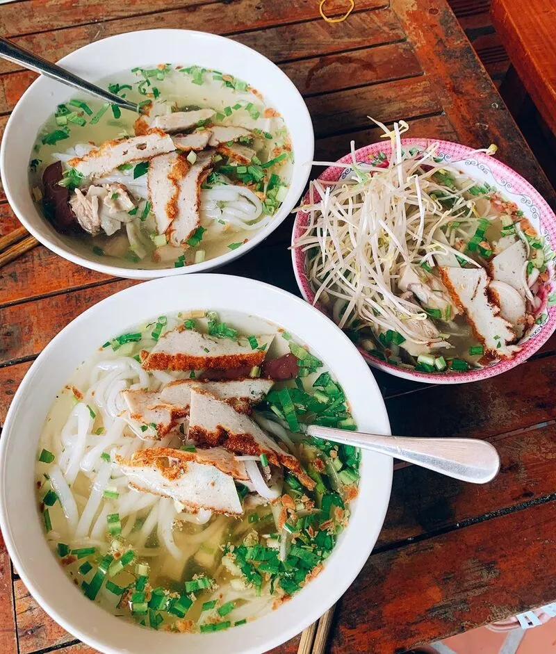 Top 6 quán bánh canh chả cá Phú Quốc ngon nhất không thể bỏ qua