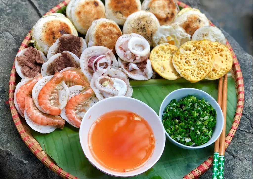 Top quán bánh căn Vũng Tàu thơm ngon mang hương vị phố biển 